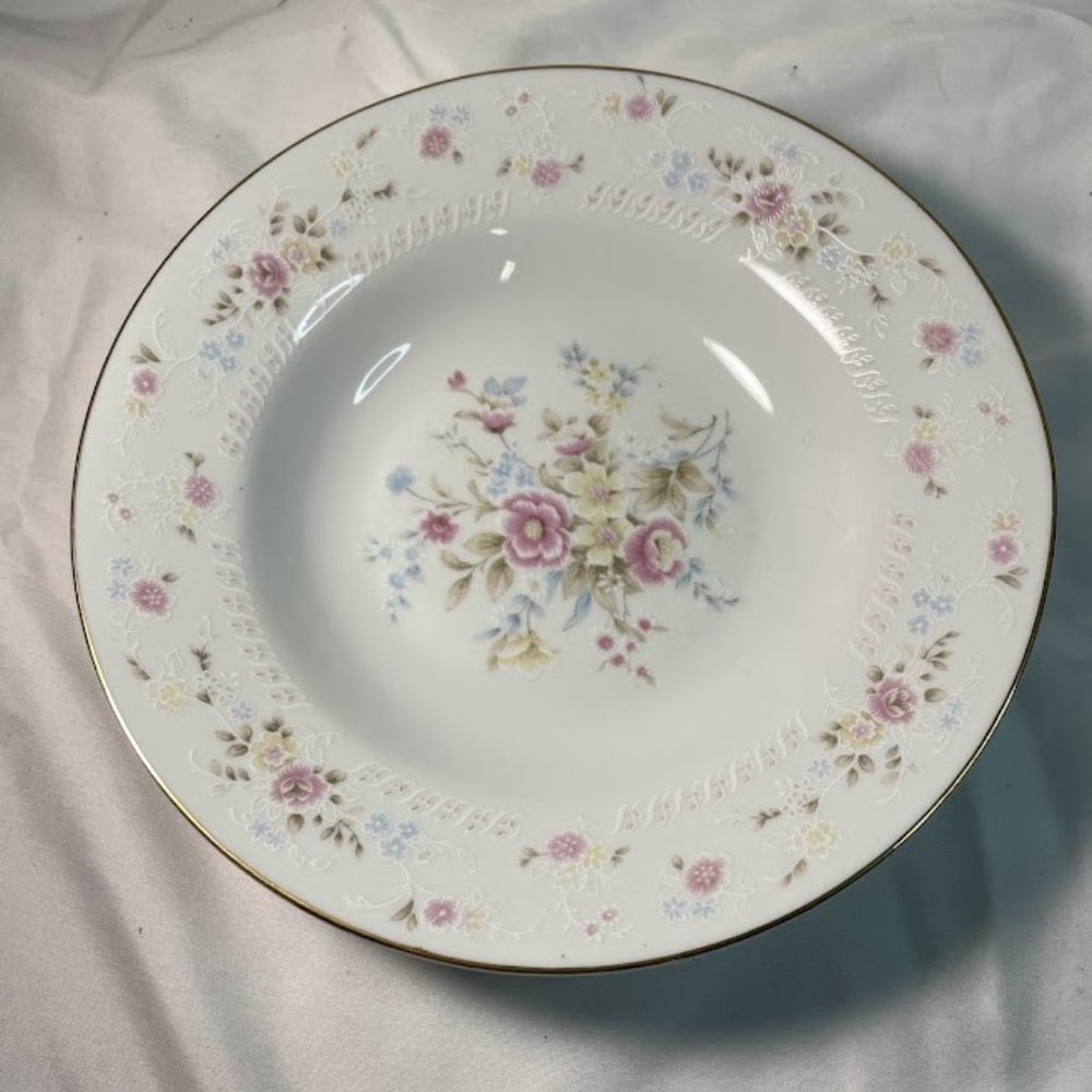 Home Styles Fine China Pink Floral Gold Trim Soup Bowl Made in China
